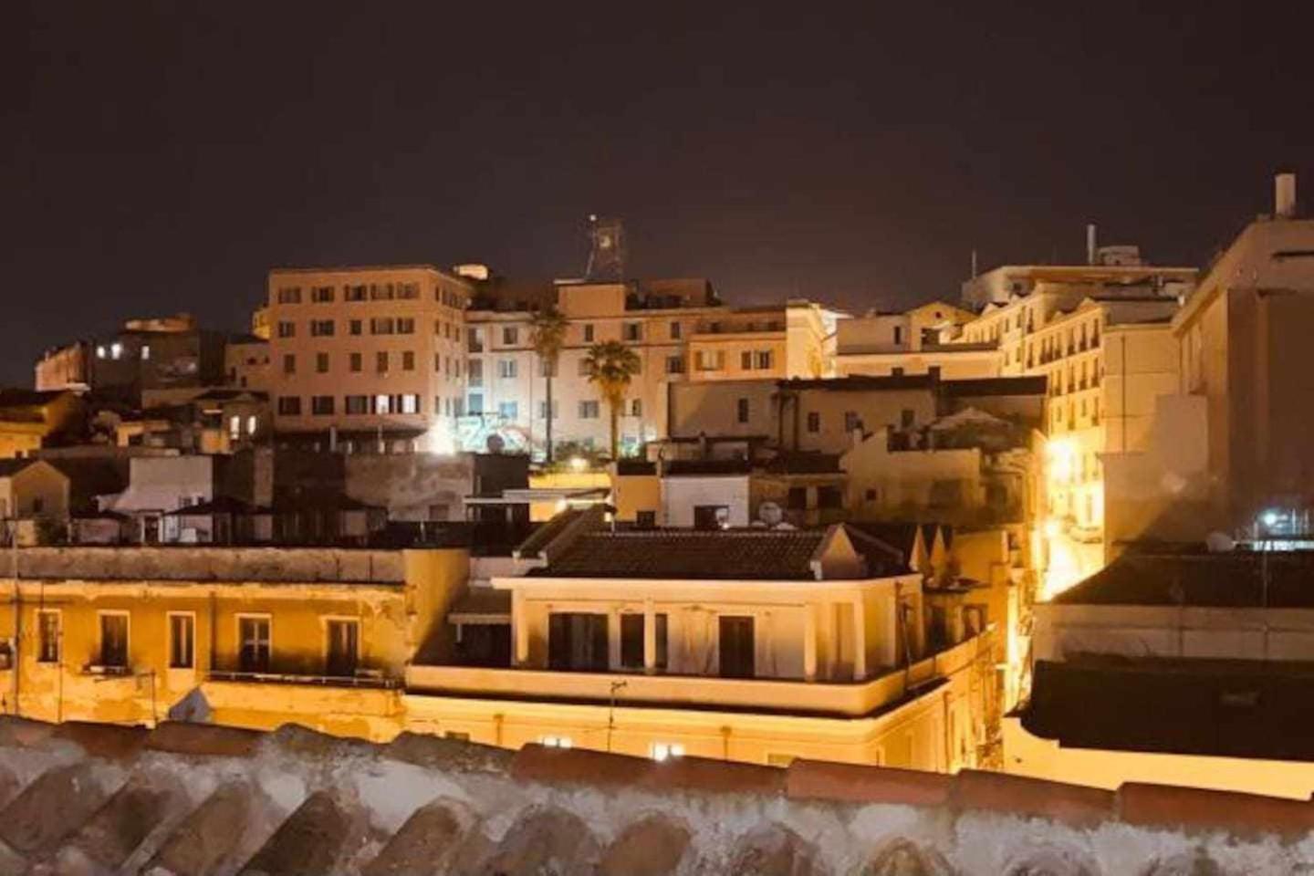 Ferienwohnung My Exclusive Cavour Loft Da Sogno A Cagliari Exterior foto