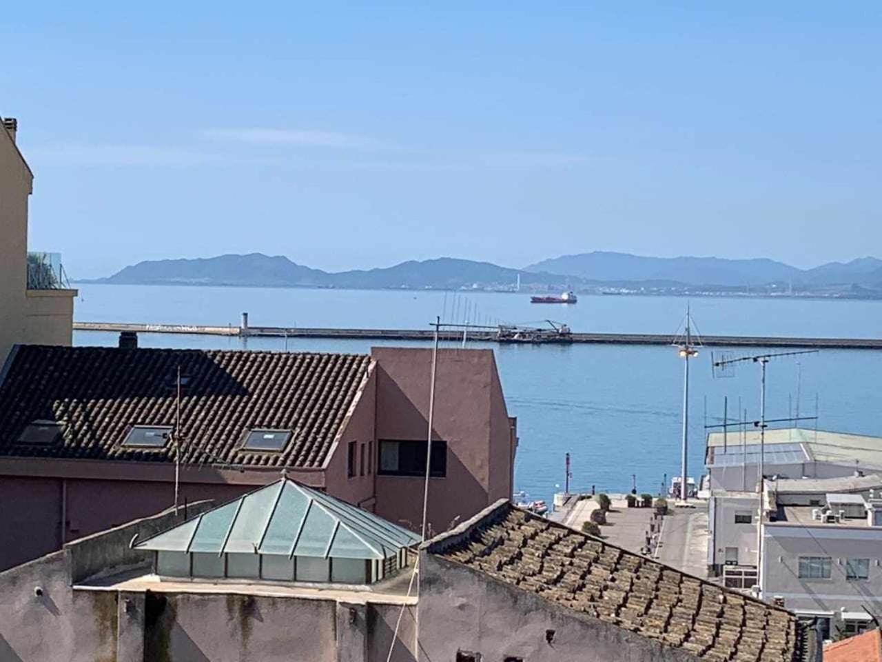Ferienwohnung My Exclusive Cavour Loft Da Sogno A Cagliari Exterior foto