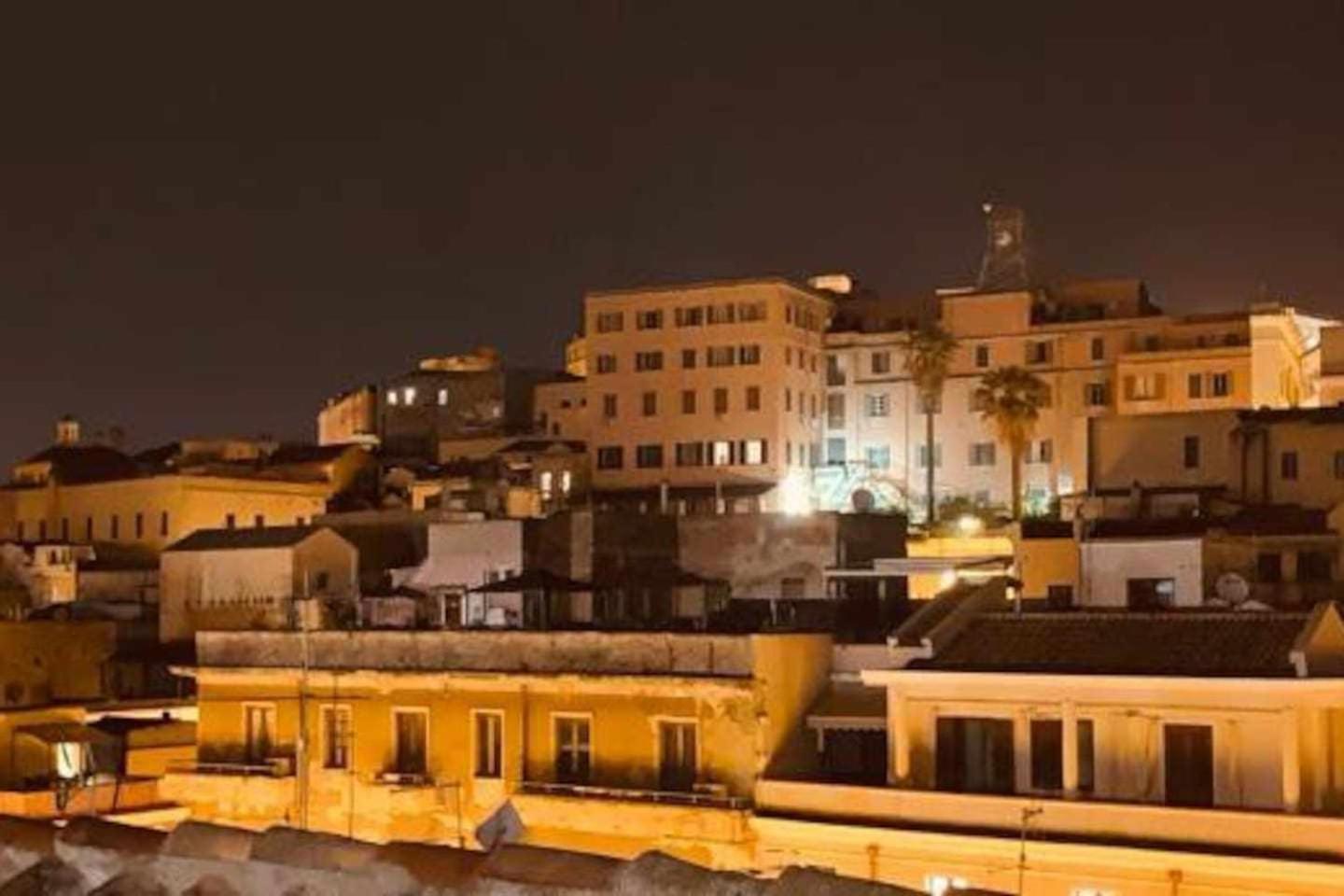 Ferienwohnung My Exclusive Cavour Loft Da Sogno A Cagliari Exterior foto